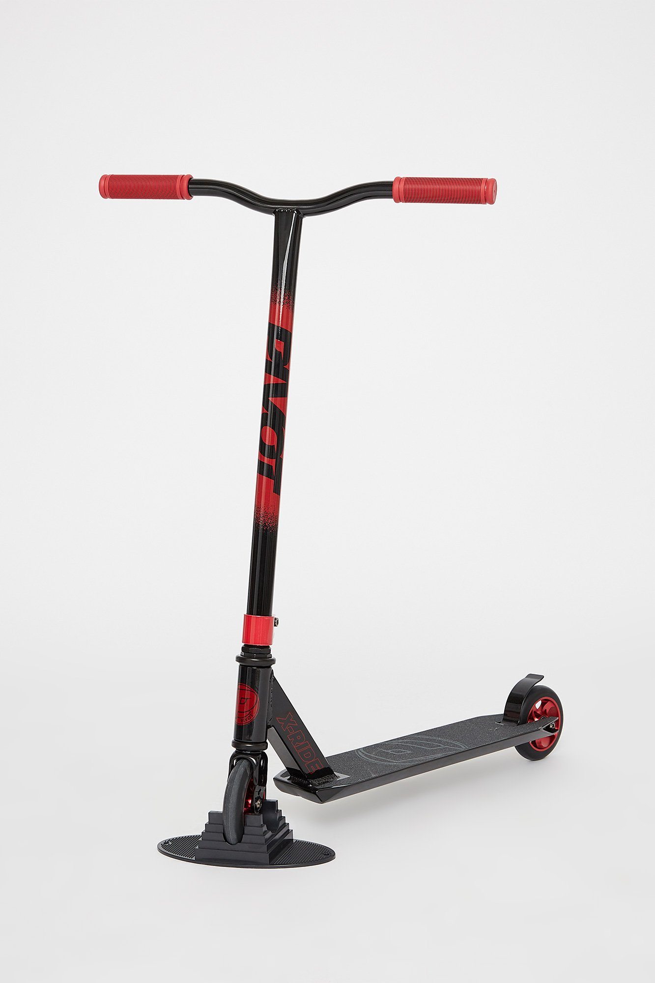 Image of Pivot X-Ride 9 Black and Red Scooter