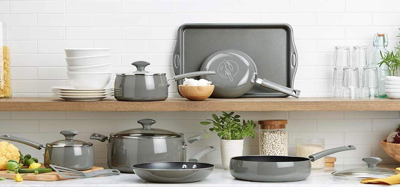 hero image Rachael Ray™ 11 piece set