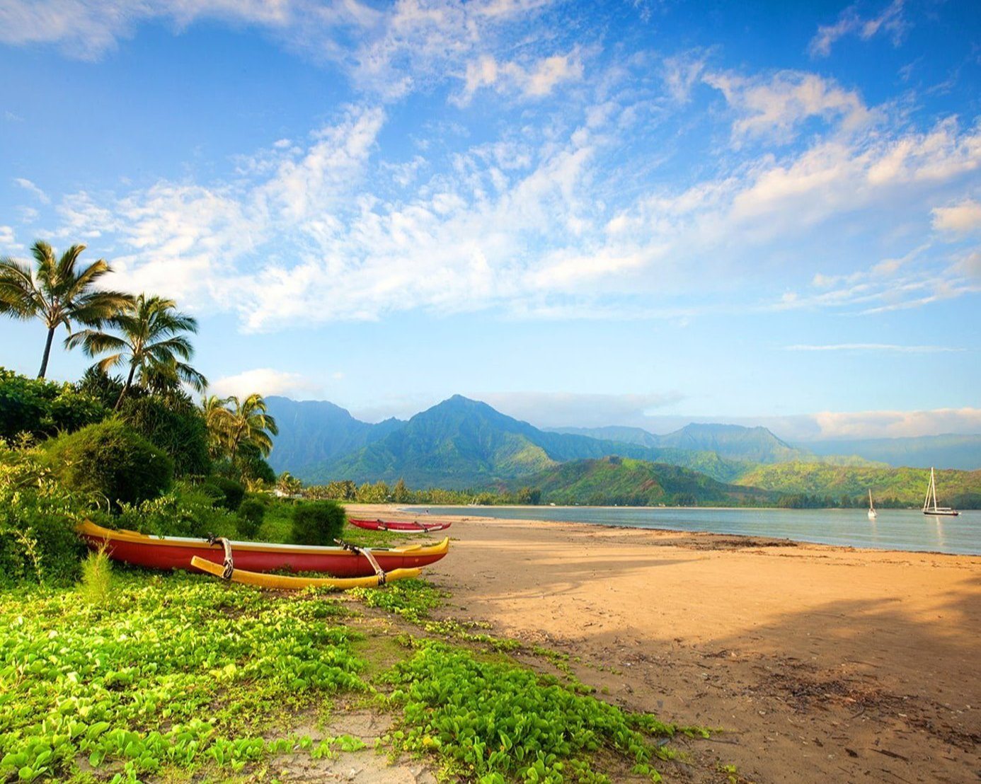 Outrigger canoe near the beach of Hanalei Bay