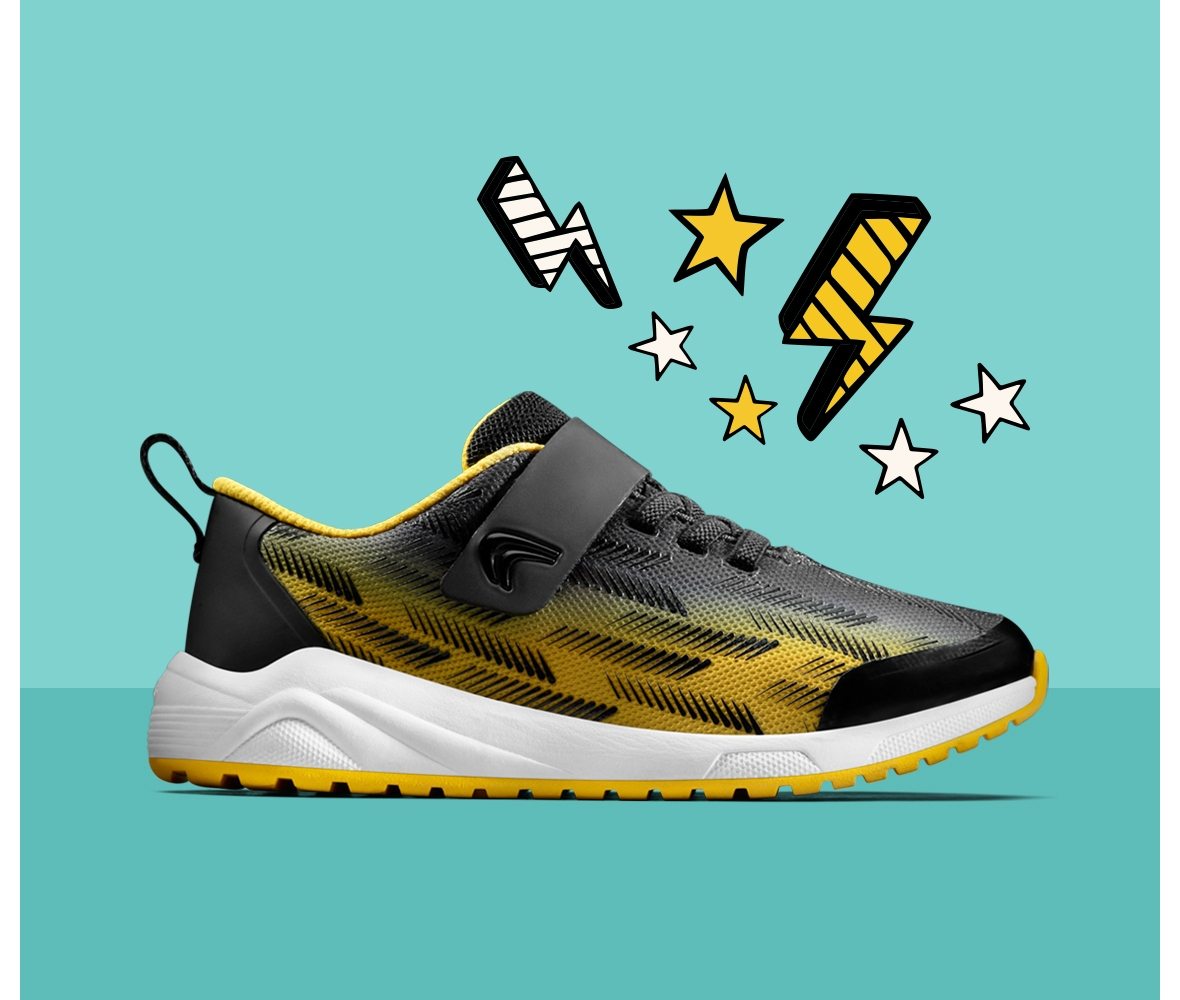 Aeon Pace black yellow kids trainers