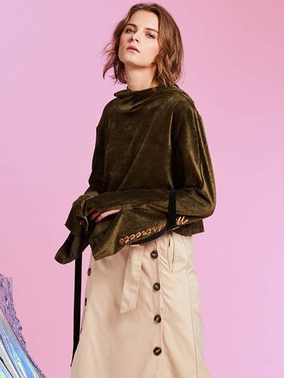 Flare Sleeve Plain Pullover Women's Hoodie