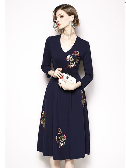 Embroidered Floral Party Midi...