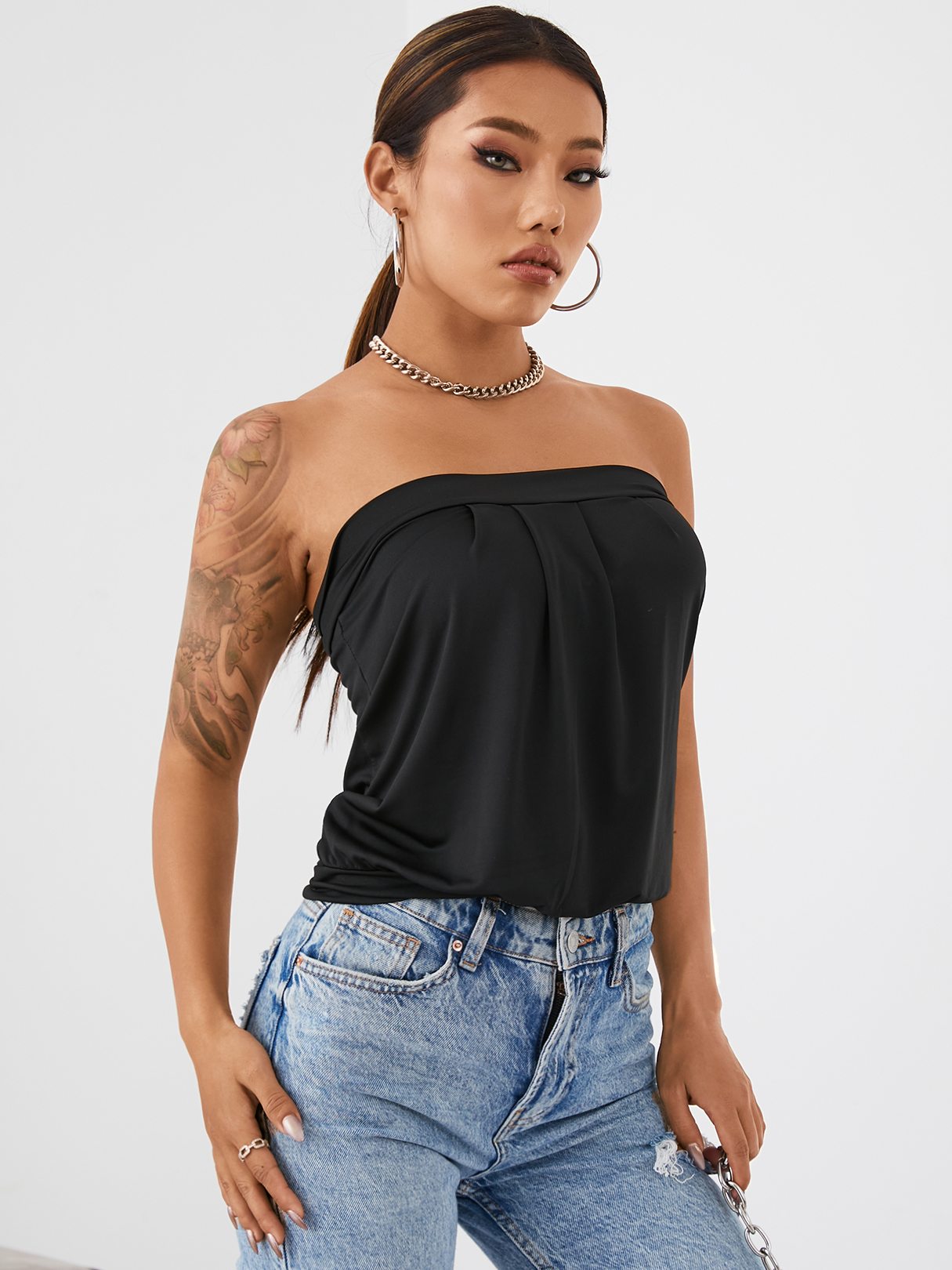 Black Pleated Design Strapless Sleeveless Camis