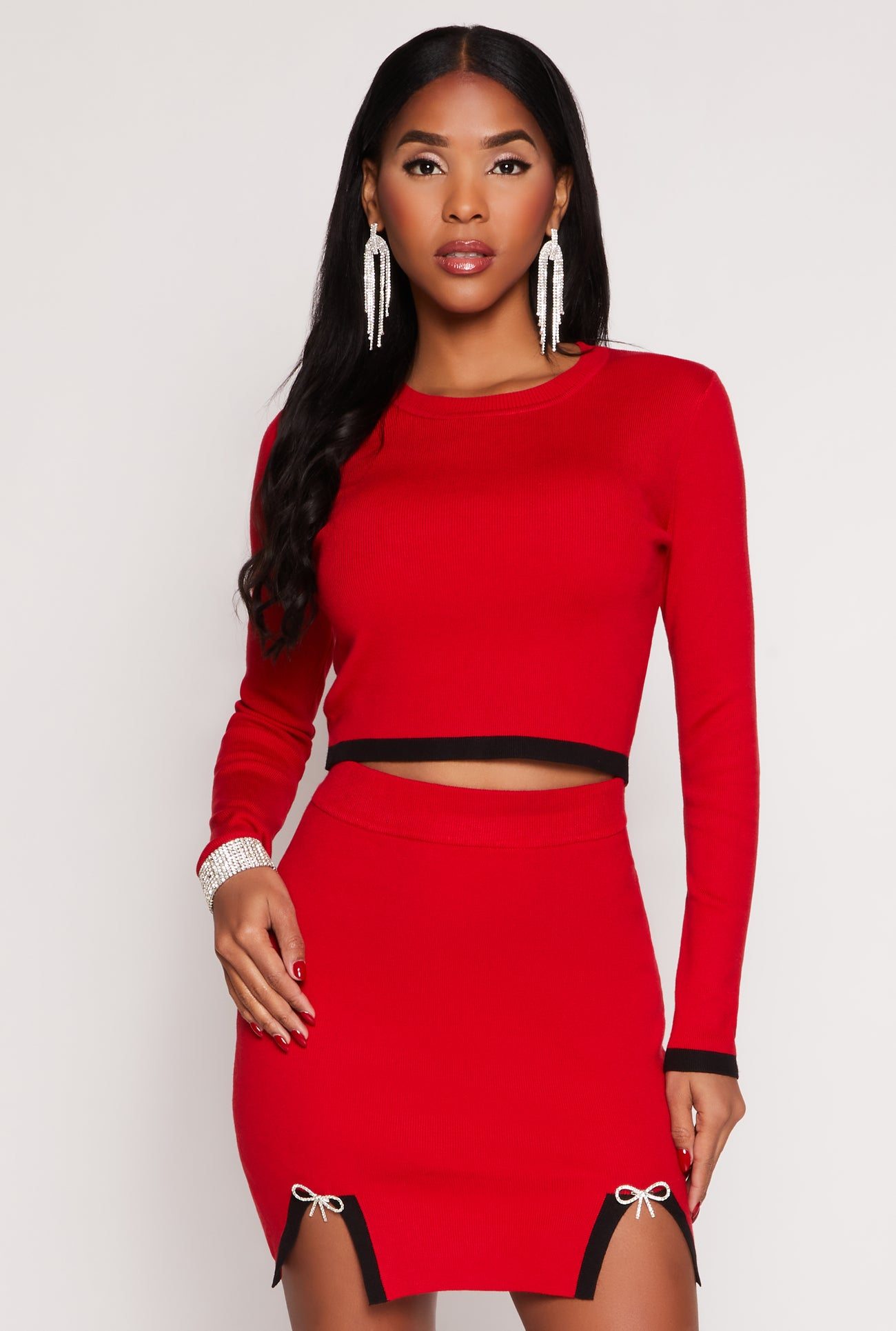 Almost Famous Contrast Trim Cropped Sweater