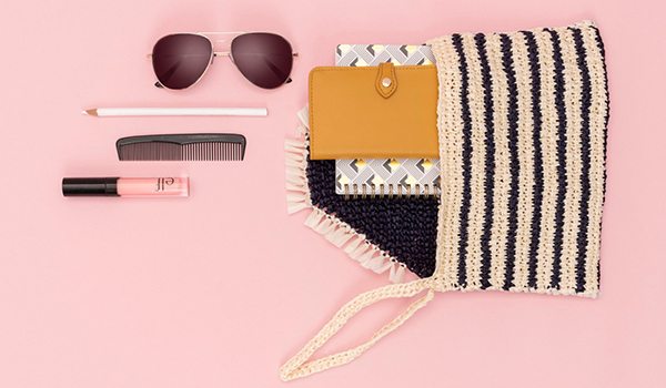 This Tunisian Crochet Clutch is Going Everywhere This Season