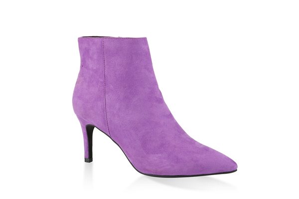 Pointed Toe Mid Heel Booties