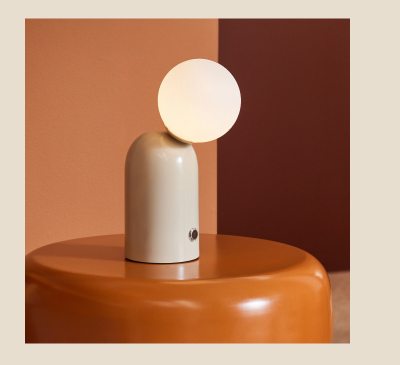 Vetro Rechargable Table Lamp