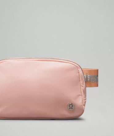 Everywhere Belt Bag 1L