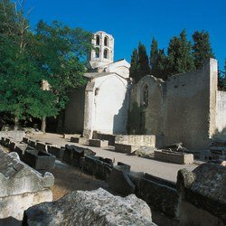 Church of St Honore, necropolis of Alyscamps