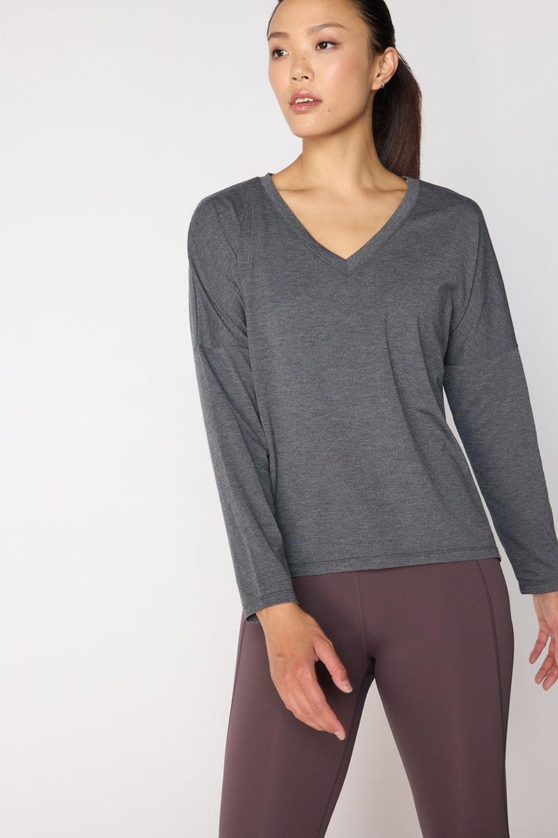 Vital High-Waisted 22" Side Pocket Crop