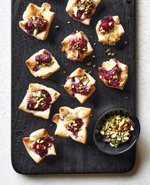 cranberry-brie bites