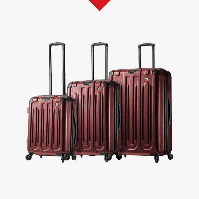 Deals on Closeout Luggage