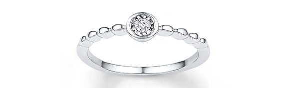 10K White Gold Diamond Fashion Ring