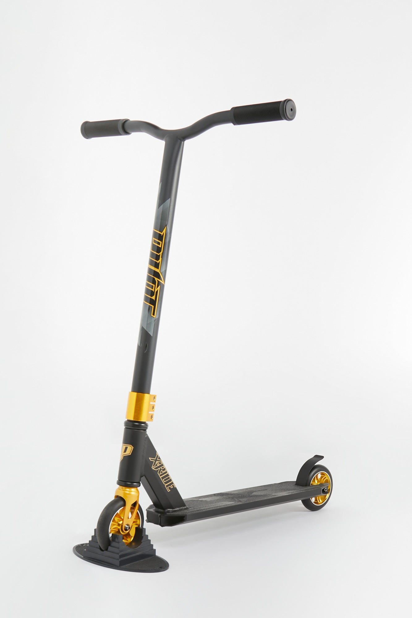 Image of Pivot X-Ride Black & Gold Scooter