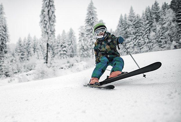 BEGINNER SKIS
