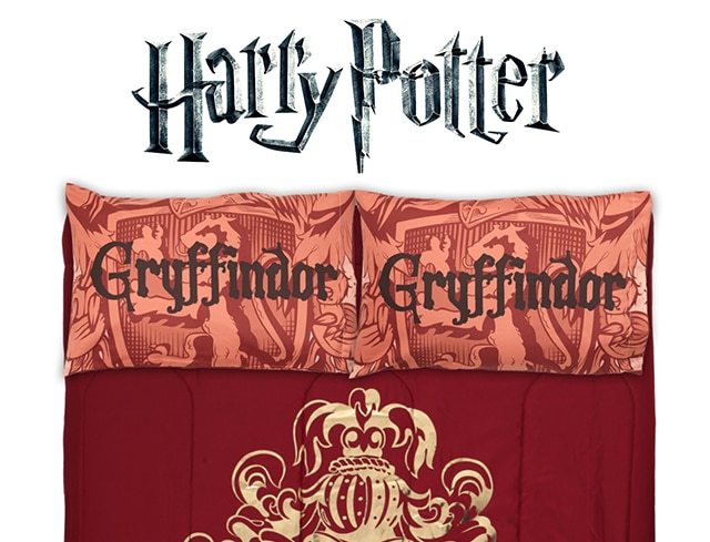 Hogwarts Crest Comforter