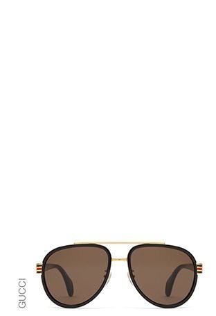 SHOP THE LOOKSS >