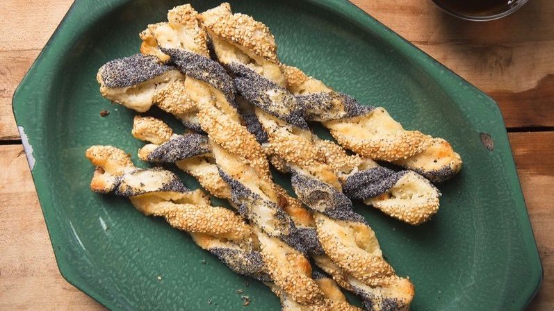 Danish Seeded Pastry Twists (Frøsnappers)