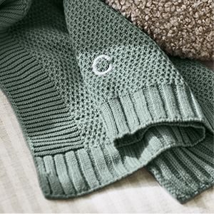 bubble knit verte green bed blanket