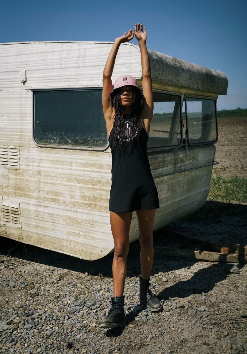 Santa Cruz Daisy Ring Dot Dress Black