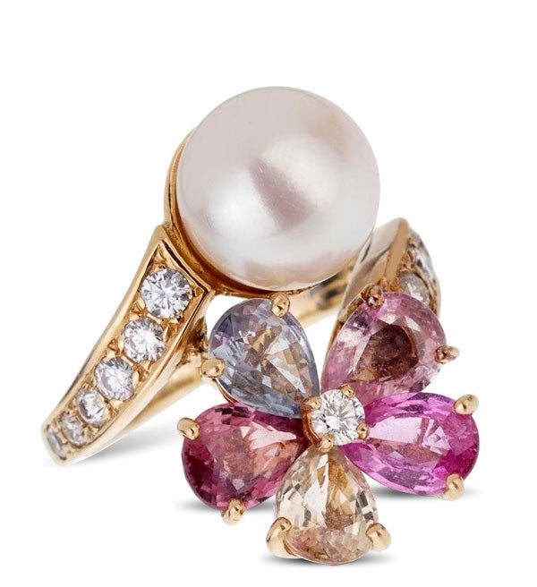 Bulgari Contraire Sapphire, Diamond and Yellow Gold Ring, 2000–09