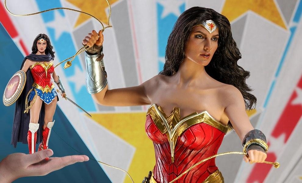 Wonder Woman (Comic Concept Version) Sixth Scale Figure by Hot Toys