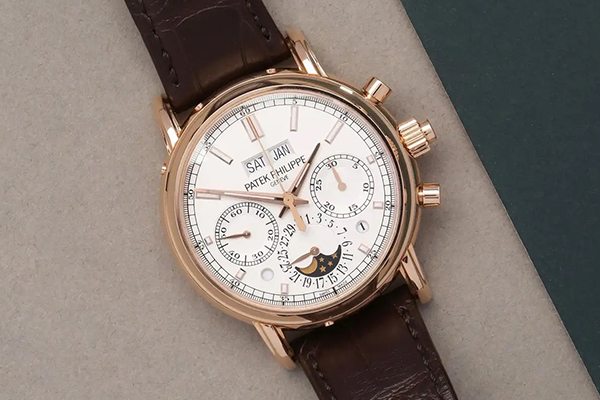 How to Find the Patek Philippe Watch of Your Dreams
