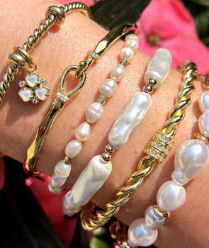 Stick Pearl Bracelet