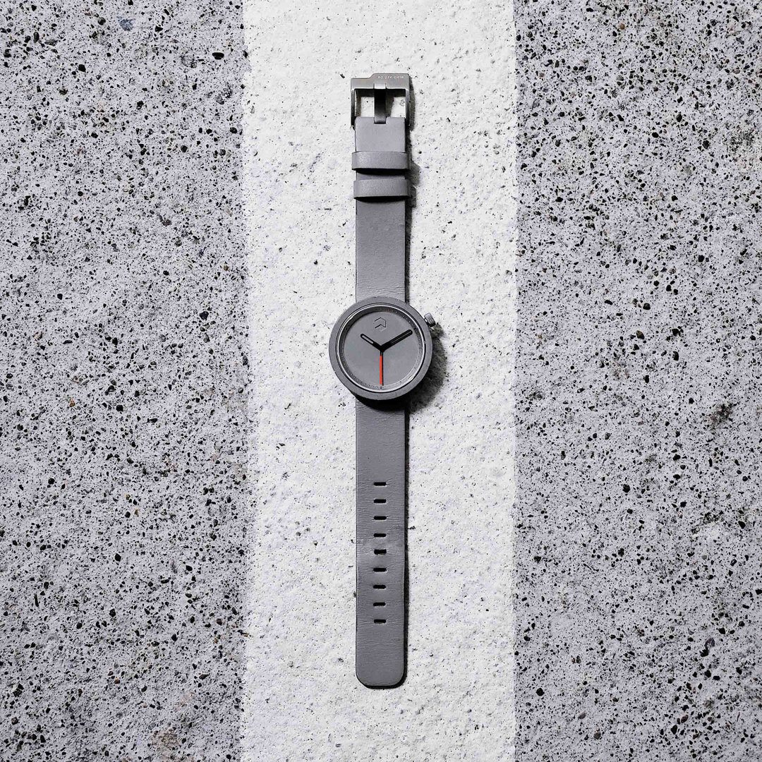 Aggregate concrete watch