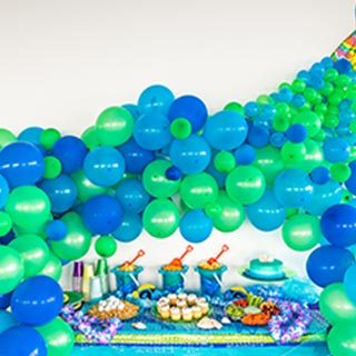 Make a Splash with this DIY Mermaid Tail Balloon Waterfall