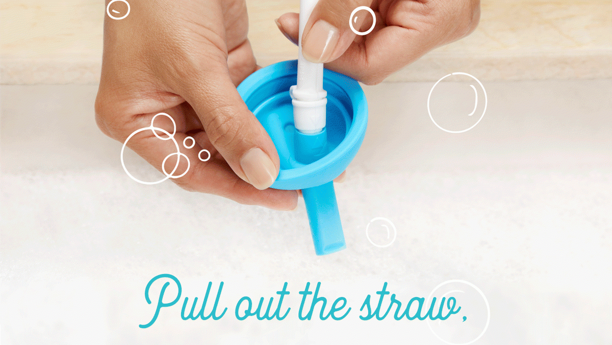 Simple clean straw cup