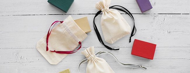 DIY Muslin Bags With Ribbon