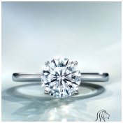 @KayJewelers on Instagram