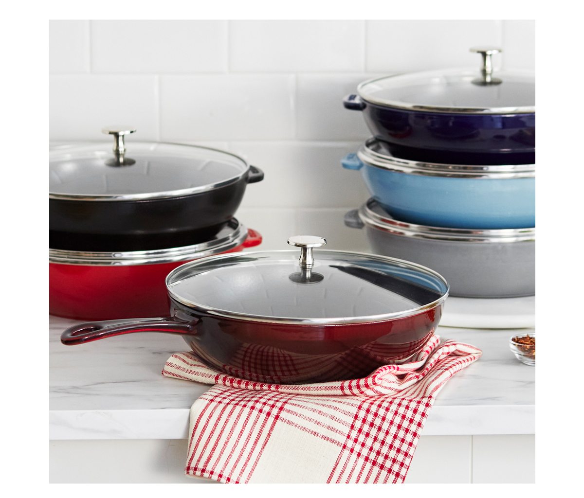 Staub Daily Pan