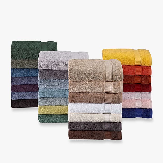 EXCLUSIVELY OURS℠ Wamsutta®Hygro® Duet Bath Towel