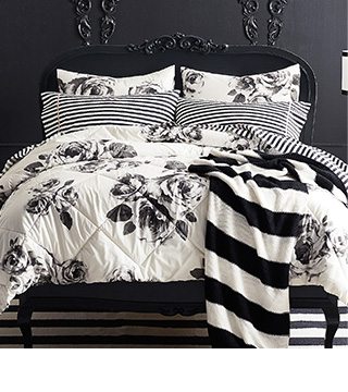 THE EMILY & MERITT BED OF ROSES COMFORTER, FULL/QUEEN, BLACK/IVORY